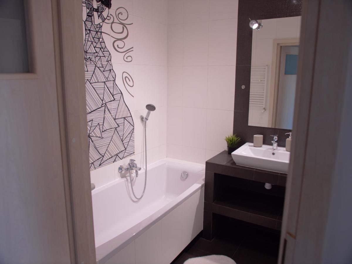 Sdh 2 Radzymin Comfortable Apartment Near Warsaw Екстериор снимка