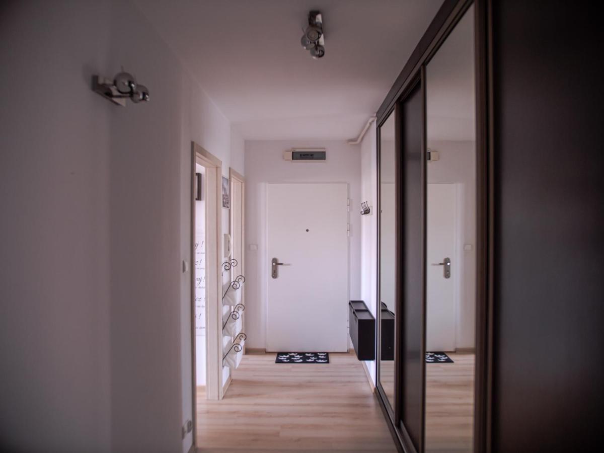 Sdh 2 Radzymin Comfortable Apartment Near Warsaw Екстериор снимка