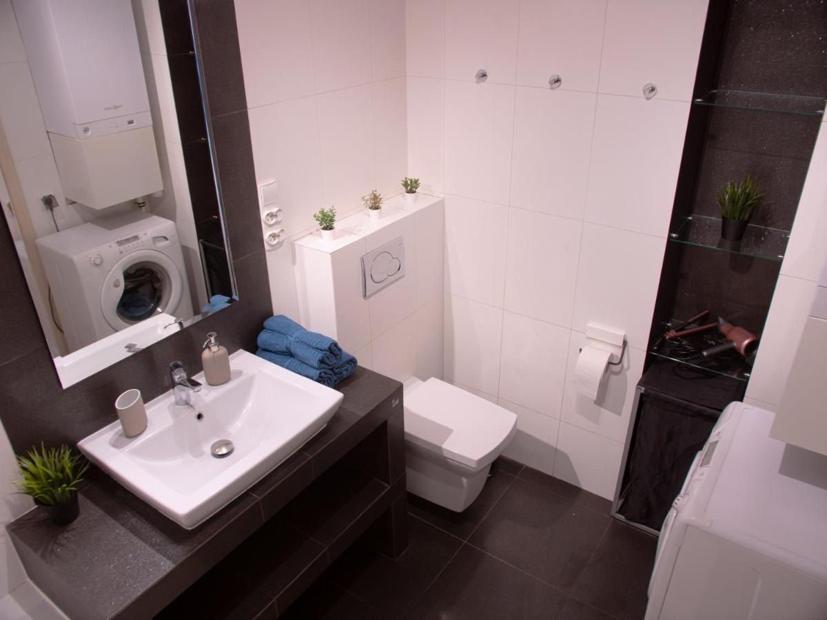 Sdh 2 Radzymin Comfortable Apartment Near Warsaw Екстериор снимка