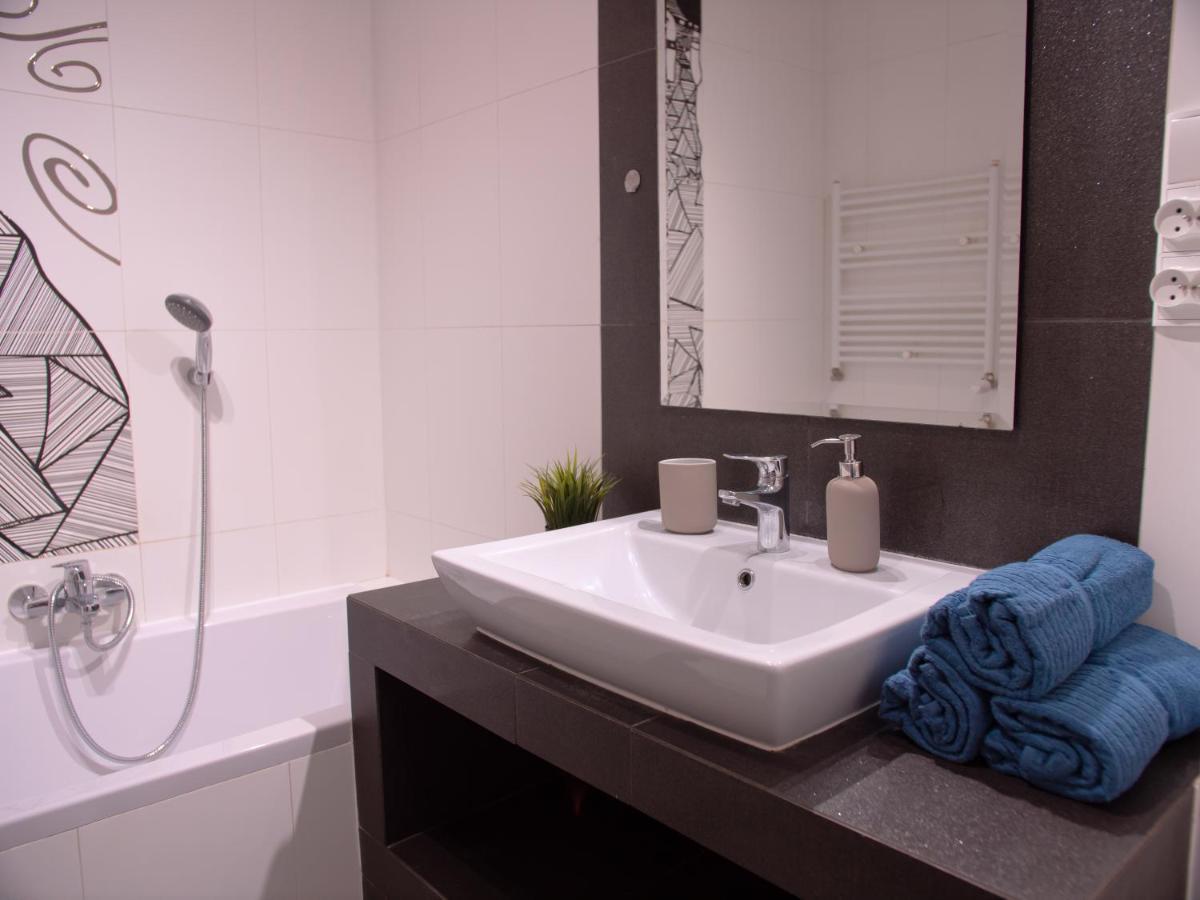 Sdh 2 Radzymin Comfortable Apartment Near Warsaw Екстериор снимка