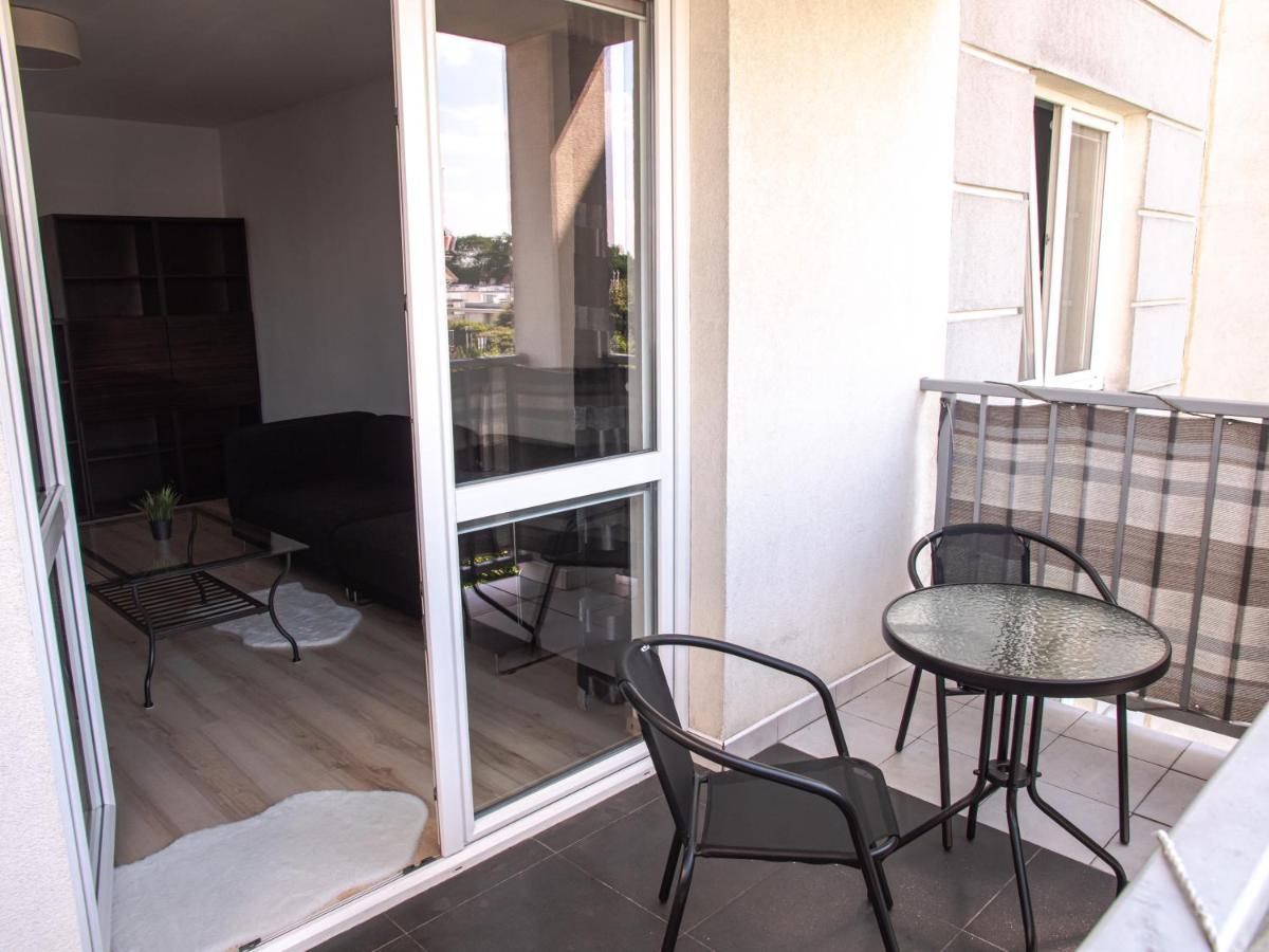 Sdh 2 Radzymin Comfortable Apartment Near Warsaw Екстериор снимка